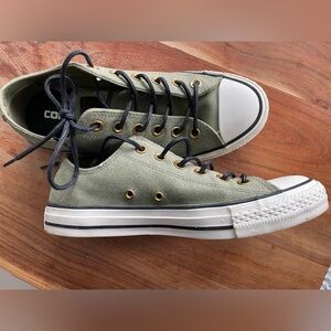 Converse All Star Olive Low-Tops size 8